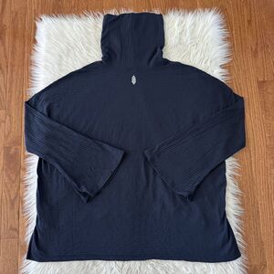 Free People Movement Shirt Women’s Small Turtleneck Oversized Blue Long Sleeve
